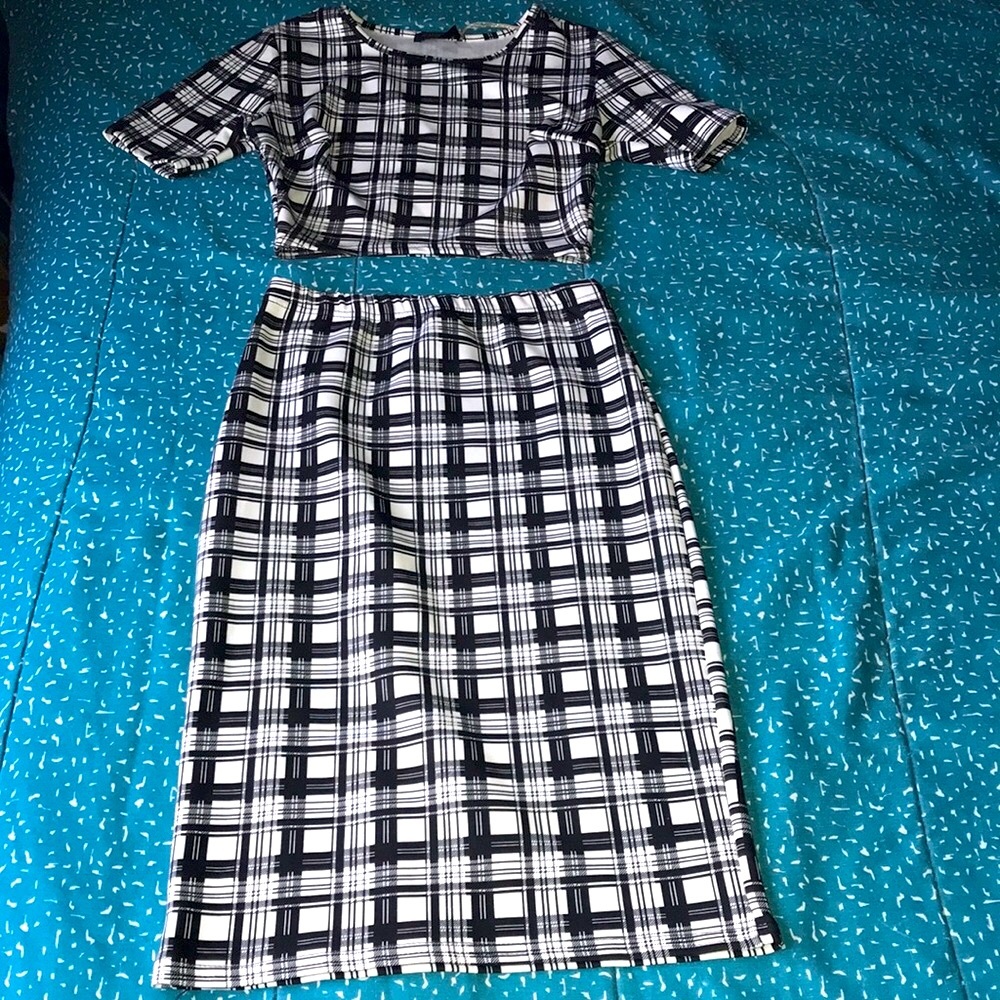 NWT Club L London Two Piece Crop Top and Skirt